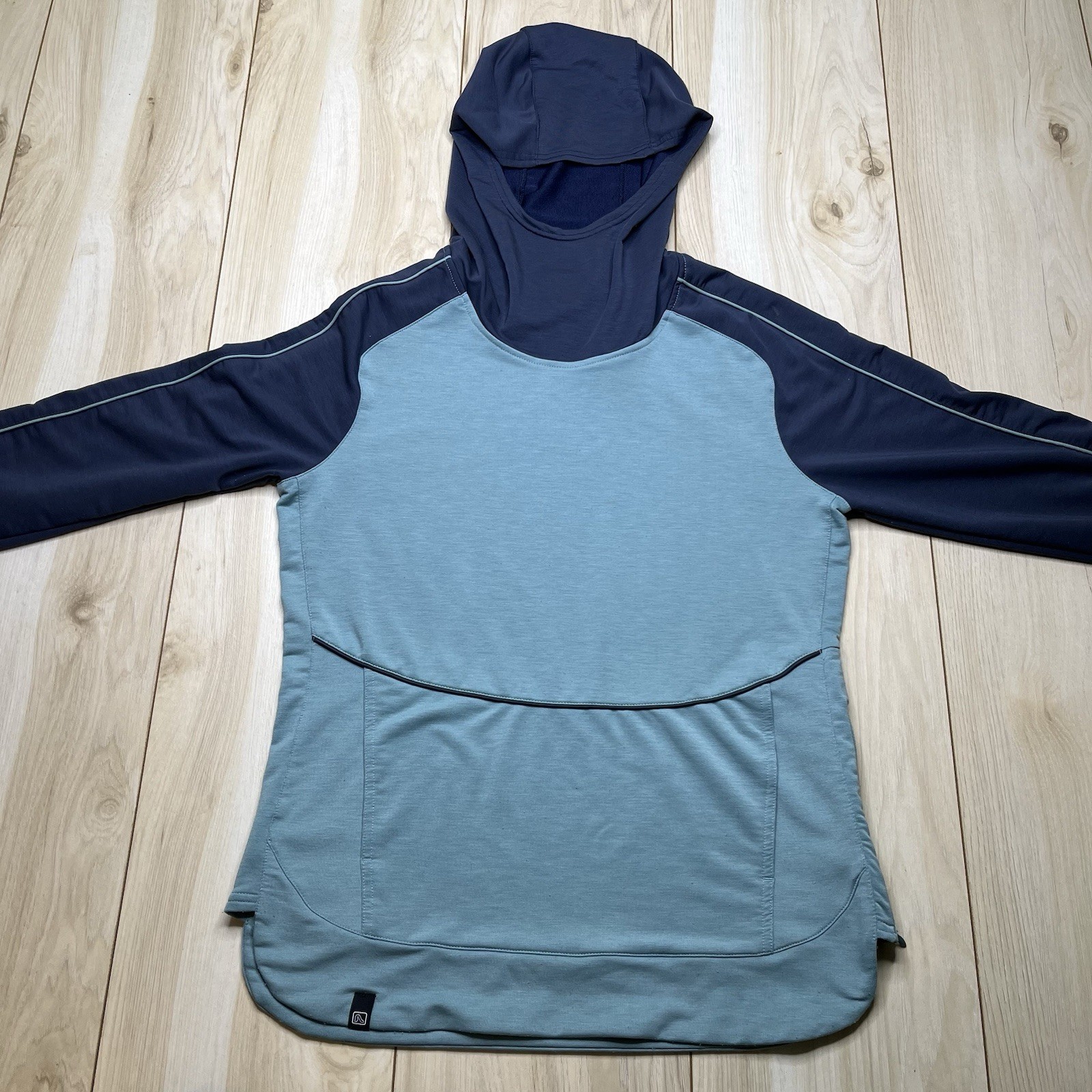 Flylow Performance Lightweight Mock Neck Hoodie B… - image 6