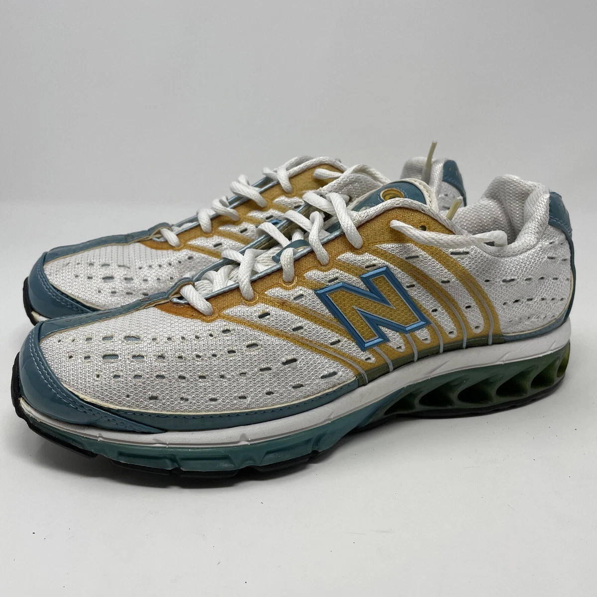 New balance store 8507