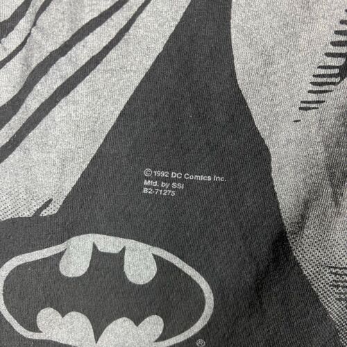 Vintage 1992 SSI Batman Returns DC Comics All Over Print TShirt Size M - Picture 3 of 8