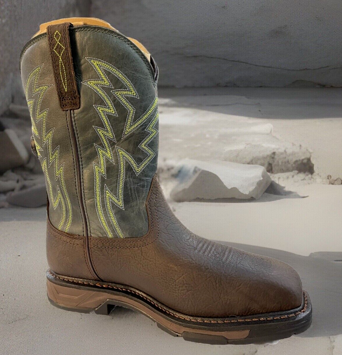 Ariat Workhog®️XT BOA Waterproof Carbon Safety Toe Western  display picture 3