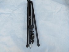 DYNALITE 470 Compact Light Stand / Tripod, Folds to 19", Extends to 7'