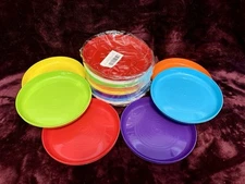Frcctre Plastic Plates 24 NEW in package - Plus 12 extra bonus Sturdy Plates