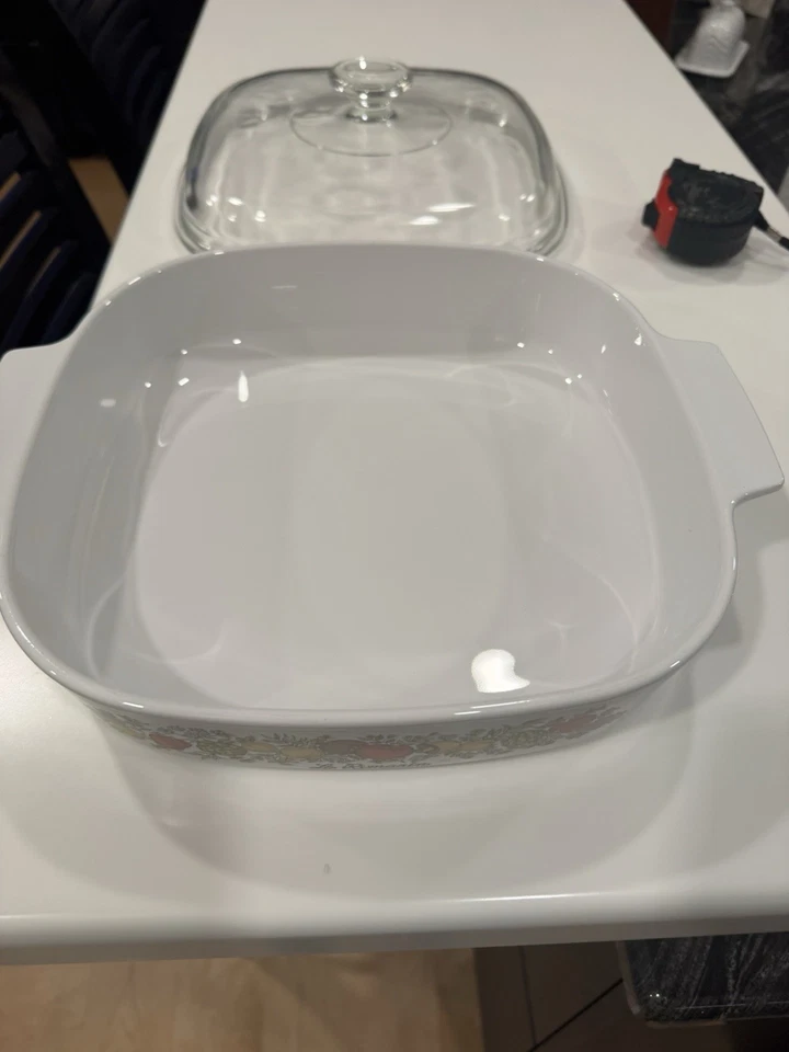 Corning Ware Spice Of Life 10x10x2 in Le Romarin Dish A-10-B & Pyrex Lid A12C - Image 4 of 4