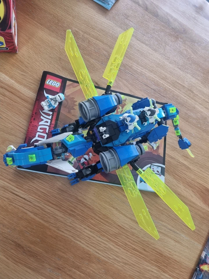 LEGO Ninjago 71711 Jay's Cyber Dragon, photo 1 of 3