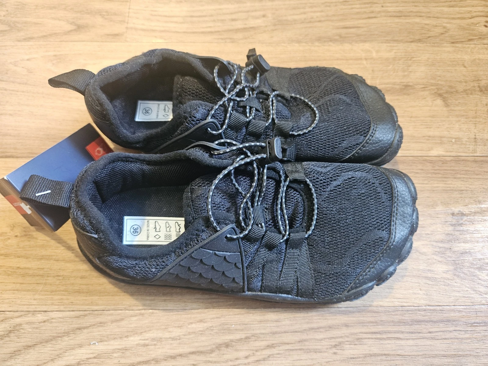 REEBOK Scarpe da acqua UK 6 5 grigie a piedi nudi nuoto spiaggia escursionismo outdoor trekking scarpe