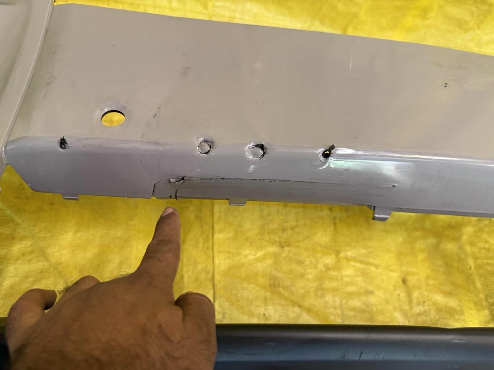19-22 Rolls Royce RR31 Cullinan Front Bumper Cover 51117448893 OEM
