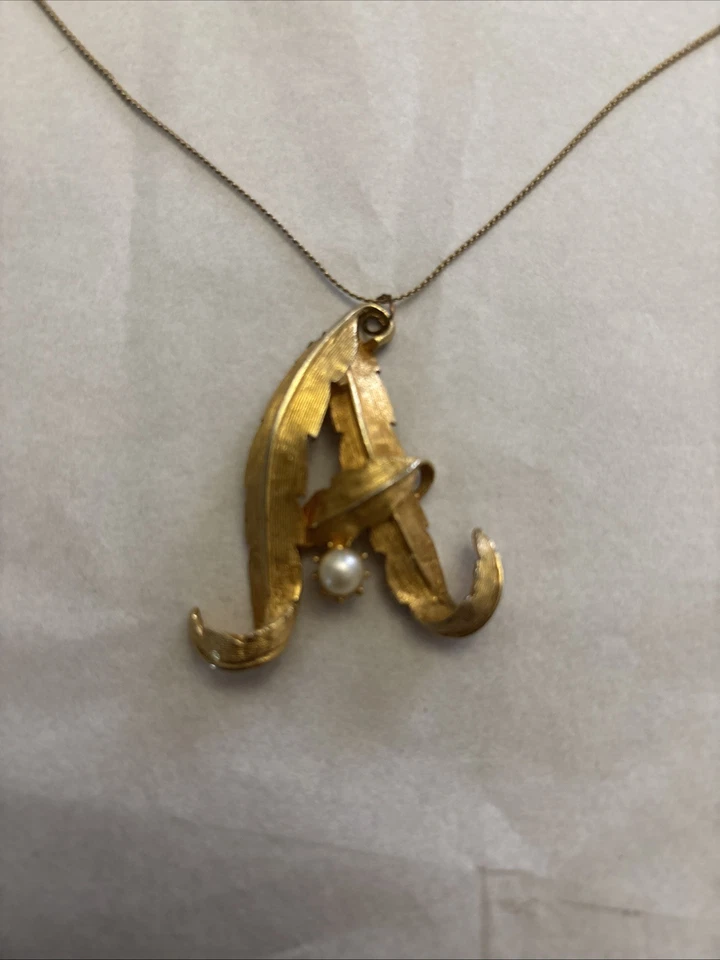 Collana vintage americana firmata Nolan Miller Oro con smalto rosso e decorazion - Immagine 2 di 4