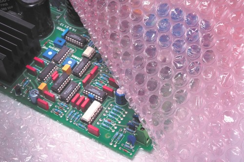 Rollo envolvente amortiguador de burbujas de 12 pulgadas x 15 pies (rosa antiestático) - Imagen 3 de 6