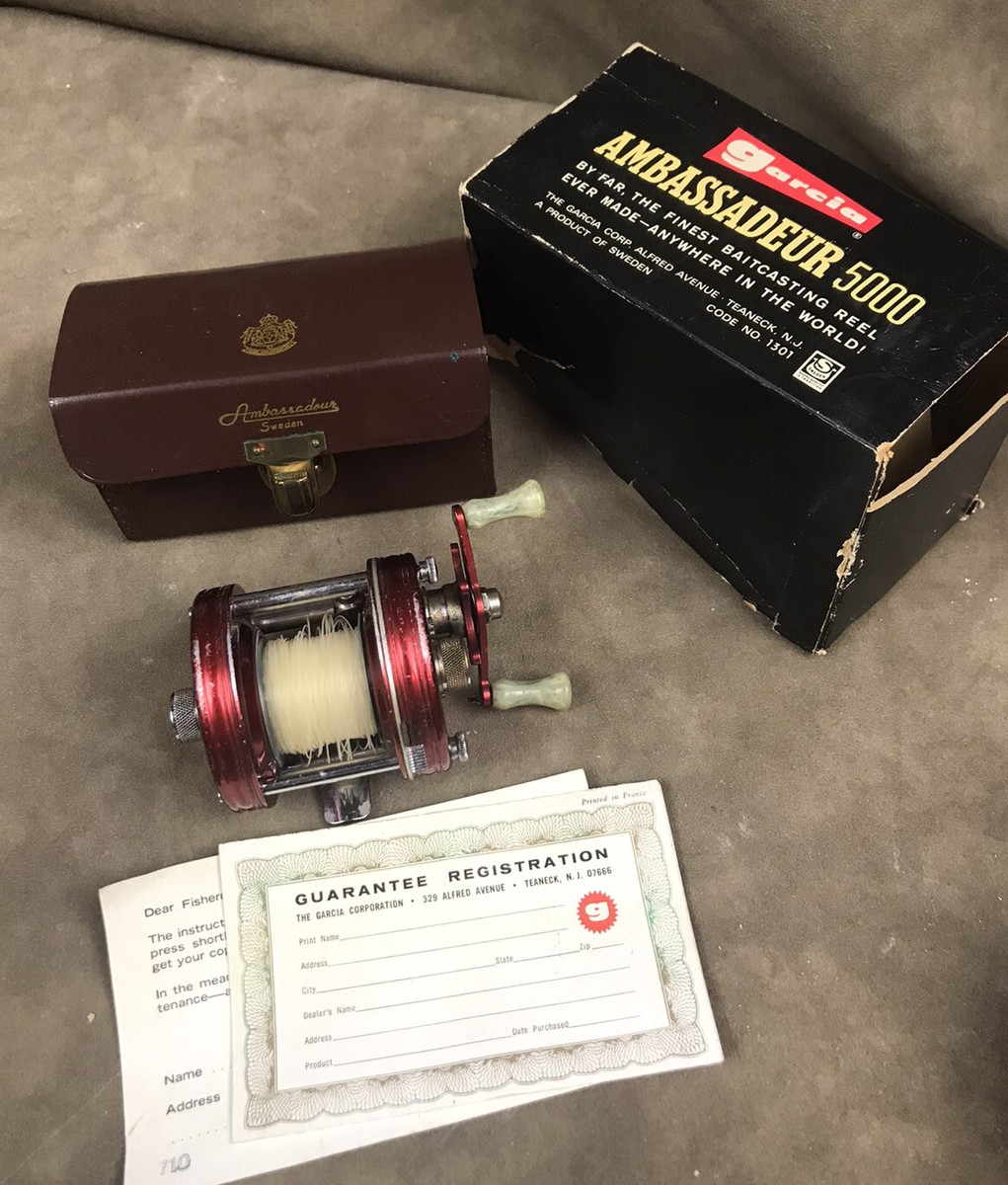 RARE AMBASSADEUR Reel 5000 Abu Garcia w Case Red # 107200 RARE AMBASSADEUR Reel 5000 Abu Garcia w Case Red # 107200