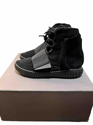 Size Adidas Yeezy Boost 750 Triple Black colorway