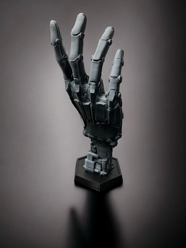 Robot Hand Game Controller Display Stand Holder For PlayStation PS5 Xbox - Image 2 of 4