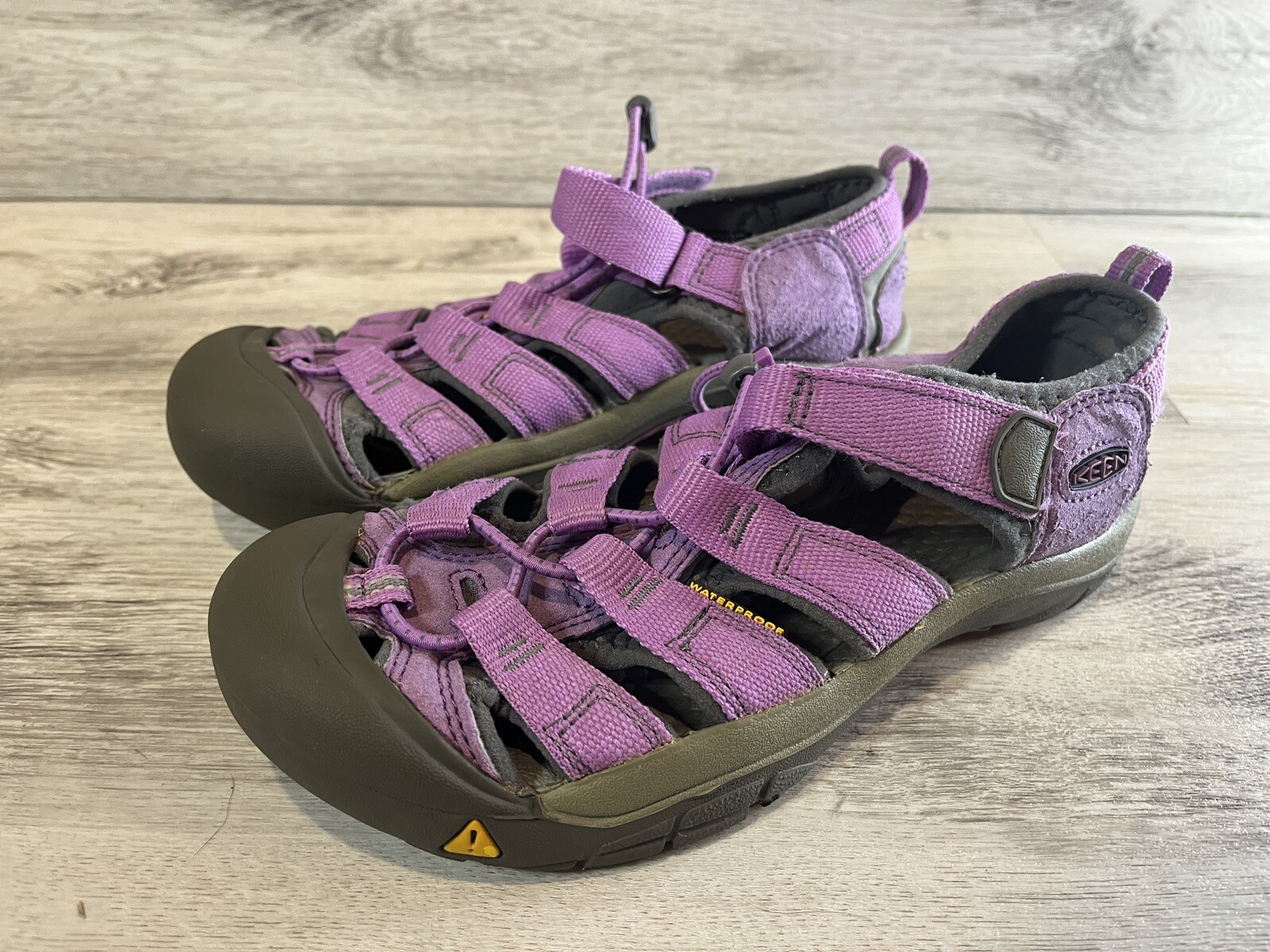 KEEN Newport H2 scarpe da pesca escursionismo sandali donna taglia 4 viola impermeabili