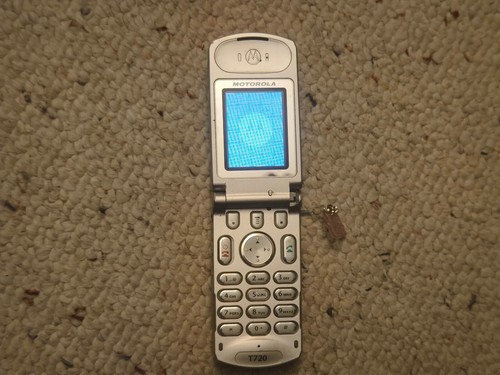 Motorola T720 old retro vintage mobile flip cell phone, Broken Screen 2002