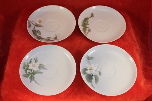 Set of 4 Vintage Royal Copenhagen Floral Art Nouveau Cream Soup Bowls & Saucers - Picture 2 of 7