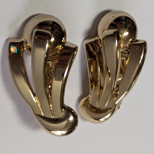 1940s Mid Century Modern Monet Clip On Earrings Gold Plated - Picture 7 of 19