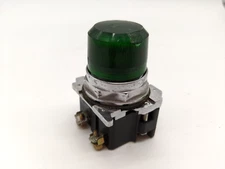 Cutler Hammer 10250T Pilot Light Switch Assembly Green 120 Volt 50/60 Hz 6V Lamp
