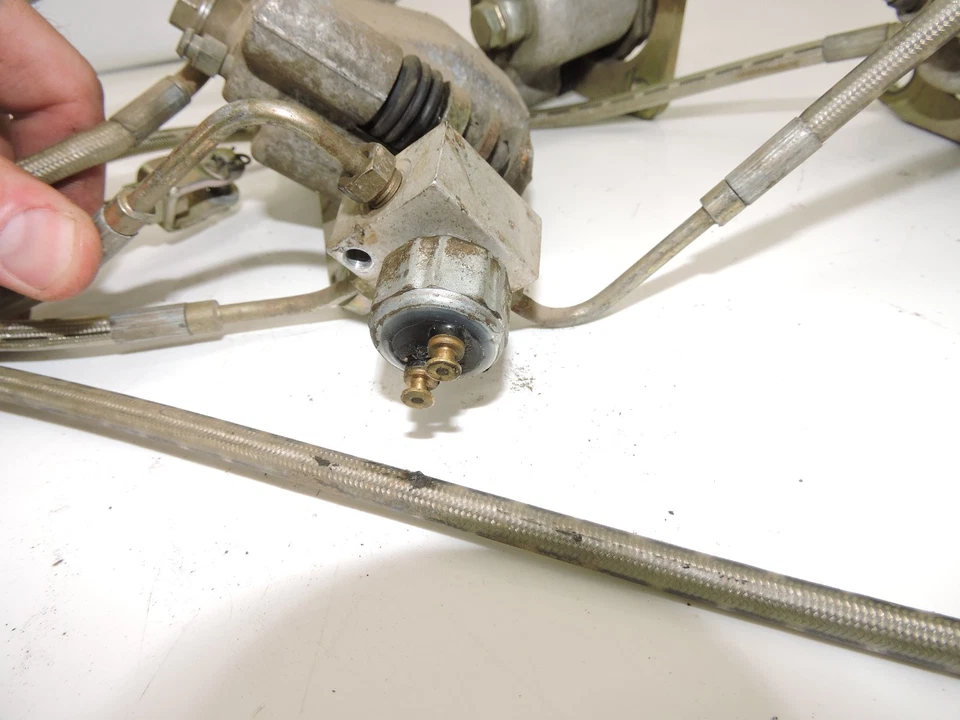 🔥 POLARIS RZR 800 EFI 2013 MONTAJE FRENO DELANTERO Y TRASERO PINZAS LÍNEAS MASTER 🔥 Foto 3 de 4