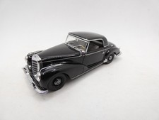 Mercedes 300 S Black Coupe 1/43 Minichamps