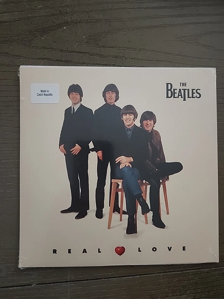 The Beatles Free As A Bird/Real Love 2025 Mixes Ltd. Ed. Milk White Vinyl 45 Foto 2 de 2