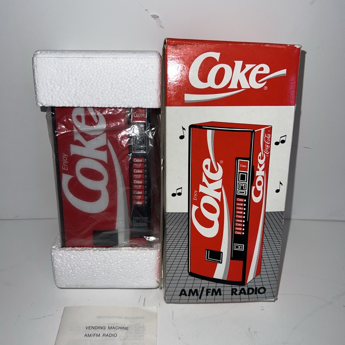 NEW VINTAGE 1989 COKE VENDING MACHINE AM/FM RADIO NOVELTY SODA BOX NEVER  USED