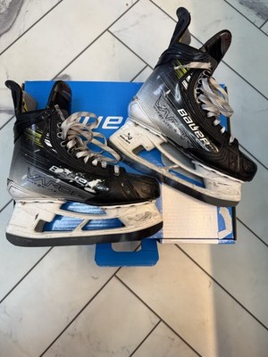 Bauer Vapor Hyperlite 2 Ice Hockey Skates Intermediate Size 5 Fit  1 extra Steel