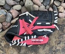 Worth Youth Softball Glove. Pink Black. Model: W92PB. 9  . Okay Condition