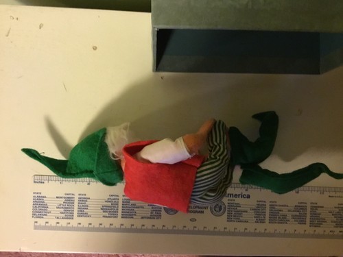 Rare 1991 Annalee 12” Christmas Gnome Elf W/Vest Poseable Sitter Painted Face - Picture 2 of 4