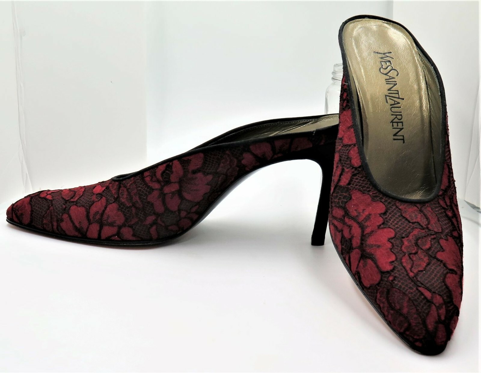 FABULOUS NEVER WORN YVES SAINT LAURENT SANDALS MULES SHOES