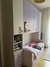 Cameretta a ponte sinistra 6 ante battenti 4 cassetti 2 letti