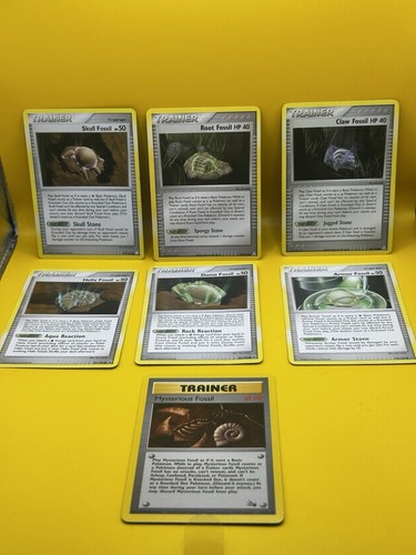 Pokemon Trainer Karten ( 7 ) Fossil Totenkopf, Wurzel, Kralle, Helix, Kuppel, Rüstung