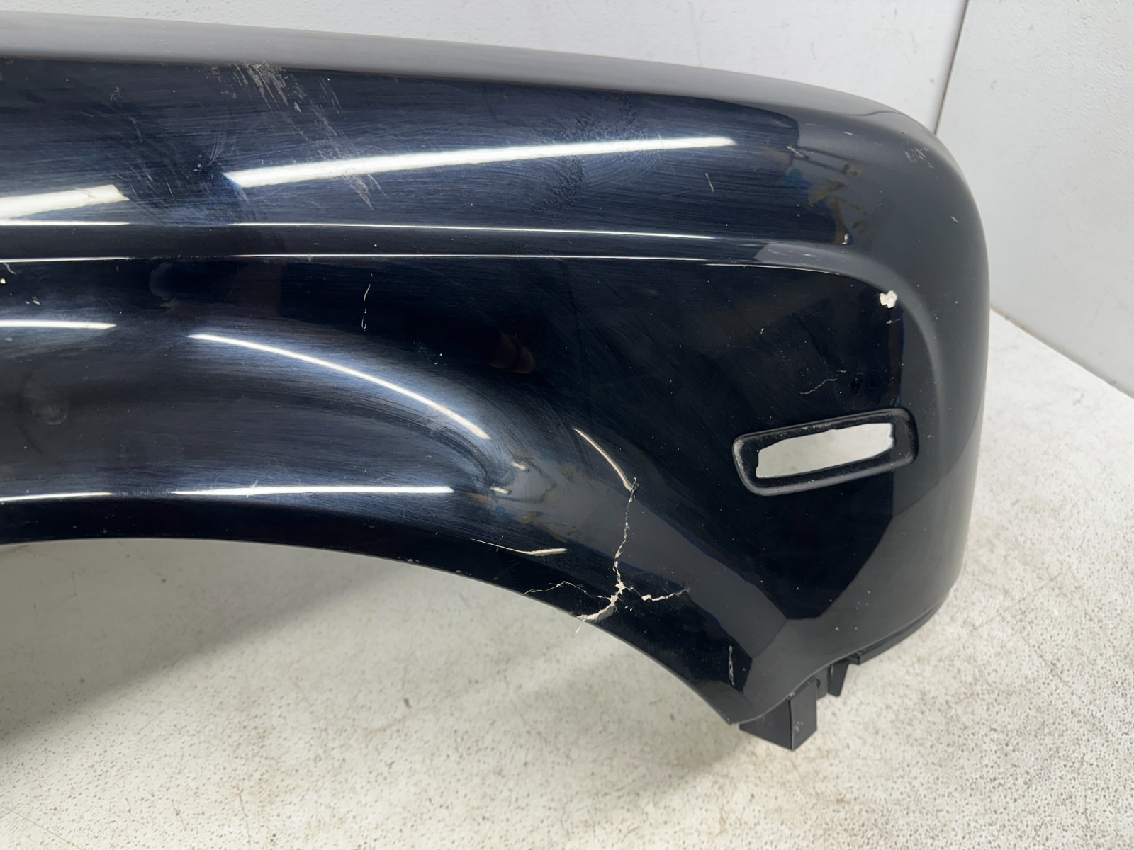 2004-2011 ROLLS ROYCE PHATOM FRONT RIGHT FENDER PASSENGER SIDE FENDER OEM Black