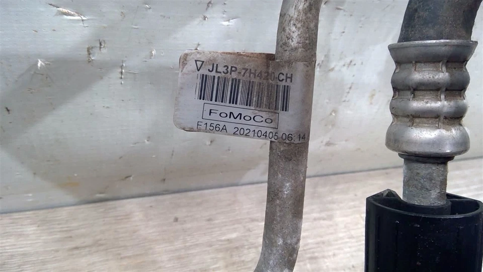 Ford Expedition 2018-2021 transmisión automática enfriador de aceite fabricante original JL1P-7869-AF Foto 2 de 4