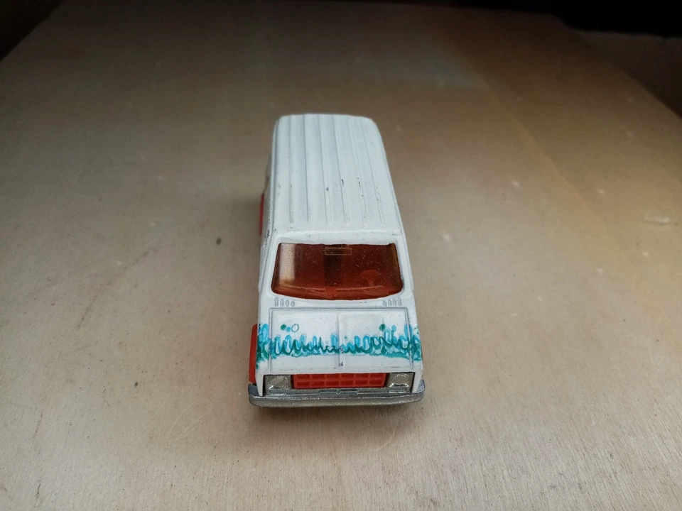 Majorette France - Fourgon 279 / 234 - 1/65 - Photo 2/4