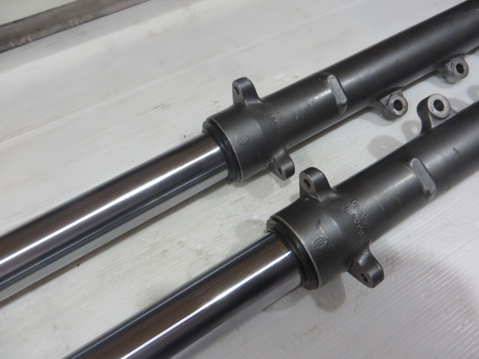 SUZUKI BANDIT GSF1200 FORK STANCHIONS MK1 eBay