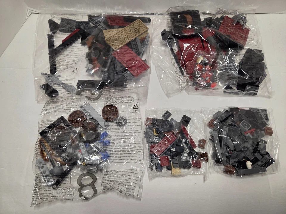 Lego Knights' Kingdom 8877 Vladek's Dark Fortress 85% completo con caja 2005 Foto 3 de 4