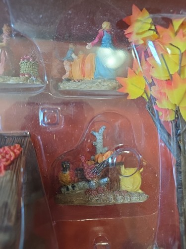 Holiday Time Thanksgiving Village House 10 Piece Set Autumn With Box. - Picture 6 of 15