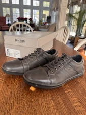 Kenneth Cole REACTION Men's Center Low Top Sneaker Dark Gray 7.5M New In Box NIB