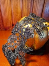 FASCINATOR BLACK ELASTICISED BLACK LACE