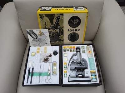 Tasco 900XKZ Mikroskop 900fache Vergrößerung mit Koffer Zubehör OVP 