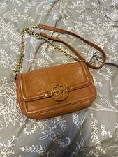 Tory Burch Brown Pebbled Crossbody Bag Magnetic Closure Detachable Chain Strap