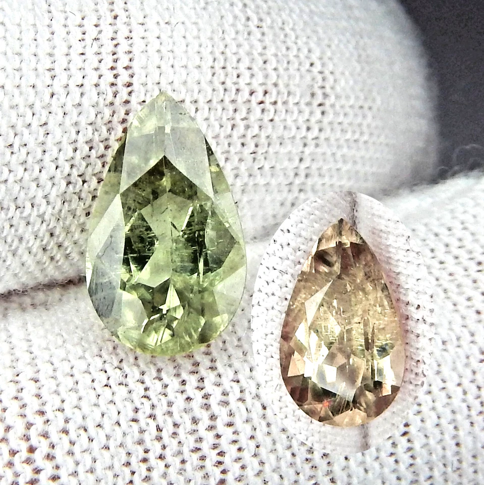 MEJOR 2.5ct Cambio de Color Diáspora Verde a Rojo Natural Minado Sin Calentar Pera Pavo Foto 4 de 4