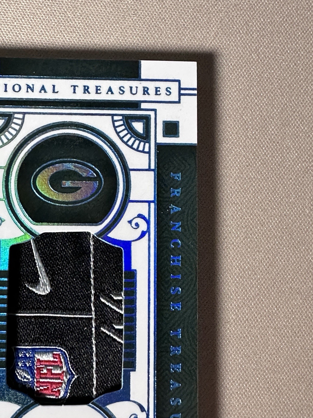 National Treasures Matthew Golden 1/1 Laundry Tag Green Bay Packers RC view 5