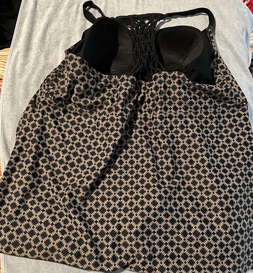 Sujetador Tankini Geométrico Ava ViV Talla Grande 26W Integrado Foto 3 de 3