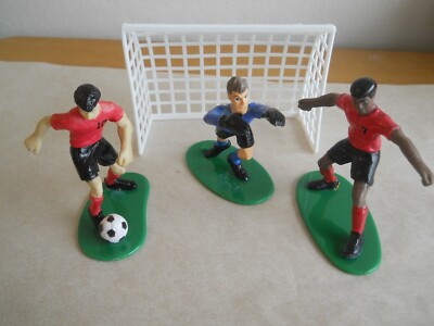 Qty = 21: DecoPac Cake Topper Kits Soccer Kick Off 14236