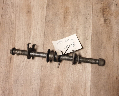 Suzuki GS 500 E GM51B Hinterradachse Achse Steckachse Radachse Felge hinten