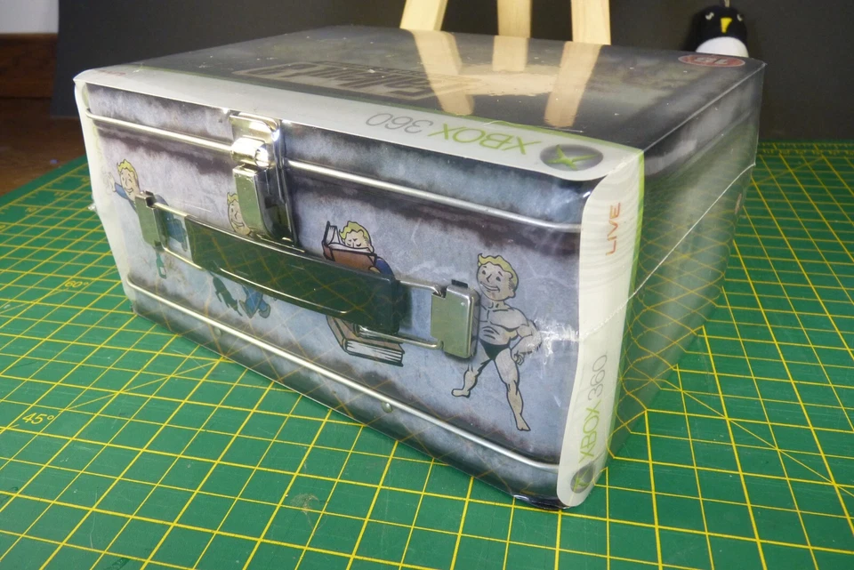 Fallout 3 Collector's Edition (XBOX 360/2008) New & Sealed. - Image 4 of 4