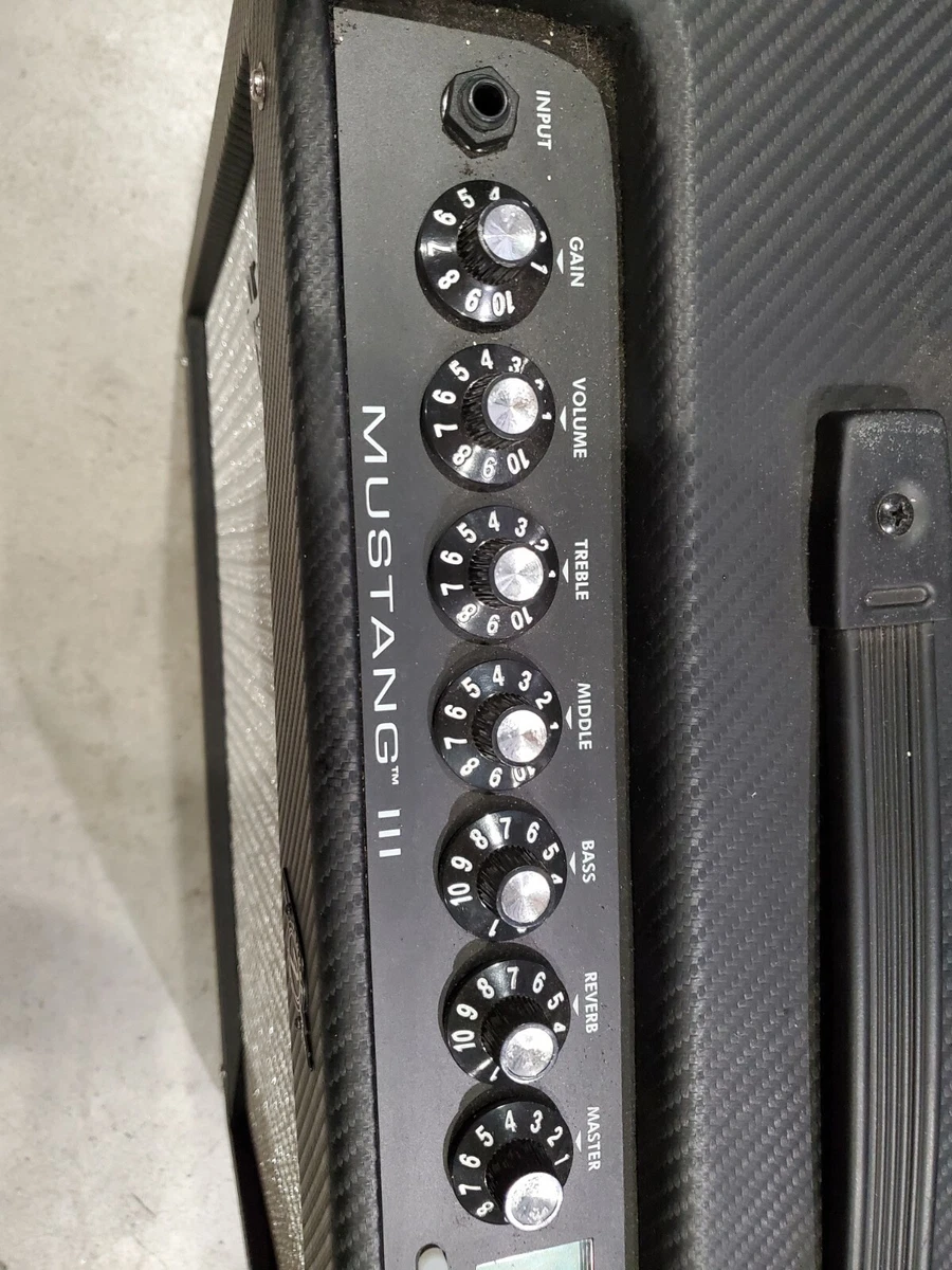 FENDER Mustang III 100-Watt 1x12