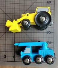 BRIO Wooden Playset Magnet Yellow Front Loader  Blue Crane Construction HIT