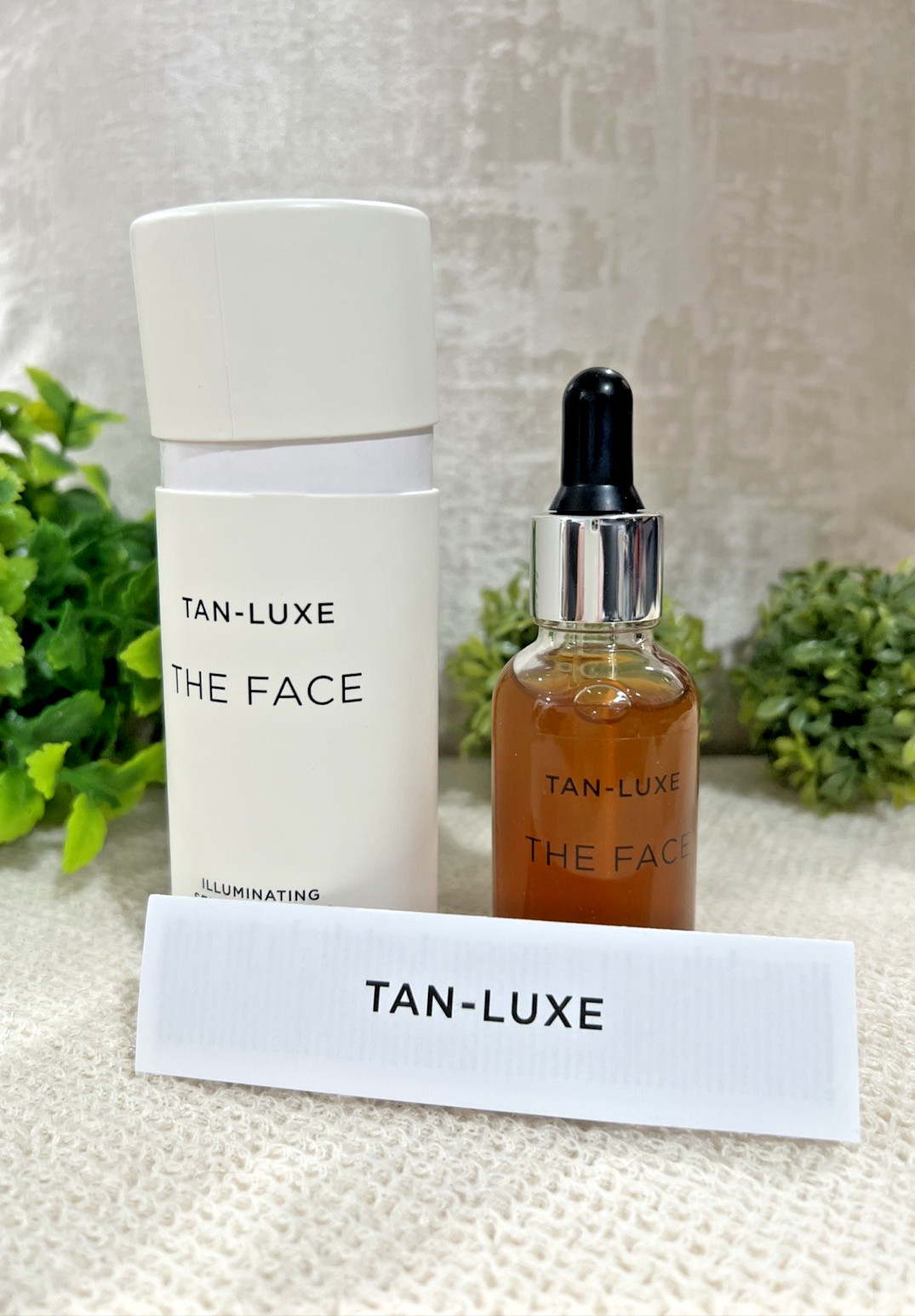 Tan-Luxe The Face Anti-Age Rejuvenating Self-Tan Drops Light/Medium 30ml / 1 fl.