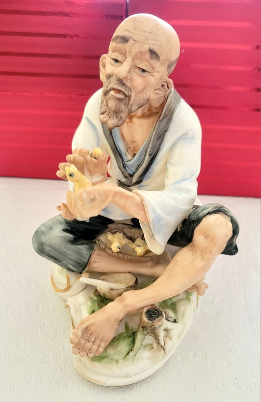 Porcelain Figurine Hand Painted Of Man Sitting Feeding Baby Birds 6.5” Japan 